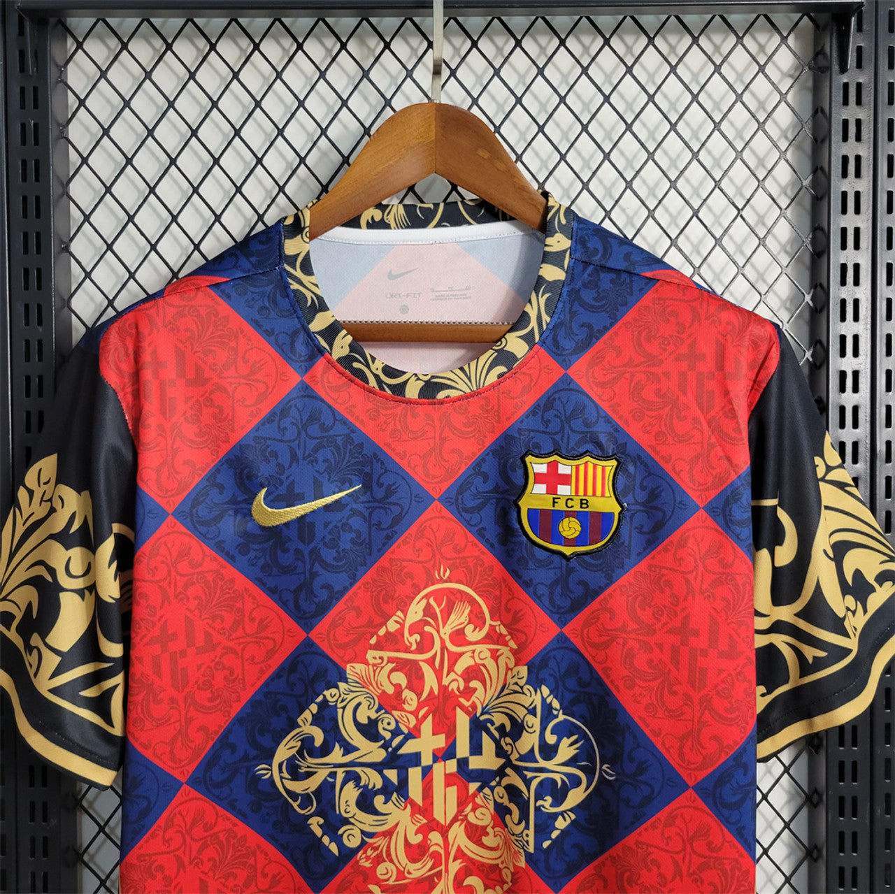 BARCELONA ROYAL CONCEPT